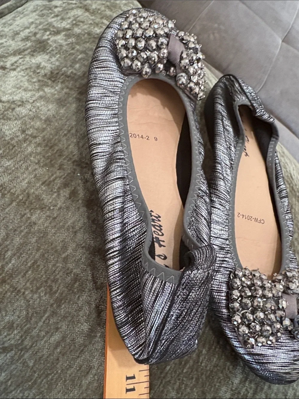 Helen’s Heart Gray Metallic Flats, Size 10, New without Tag